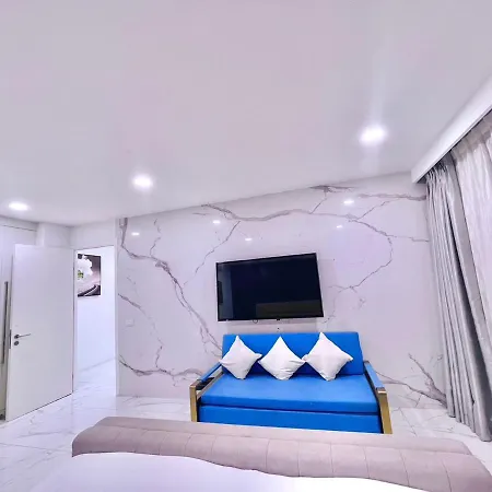 La Luna Pool * Pattaya