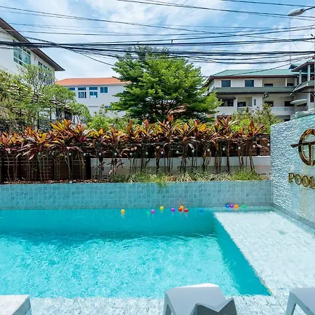 Near Walking Street Villa Pattaya