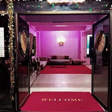 Thai Smile Apartment *