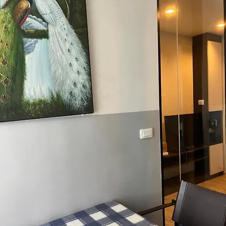 Close Service Apartment *