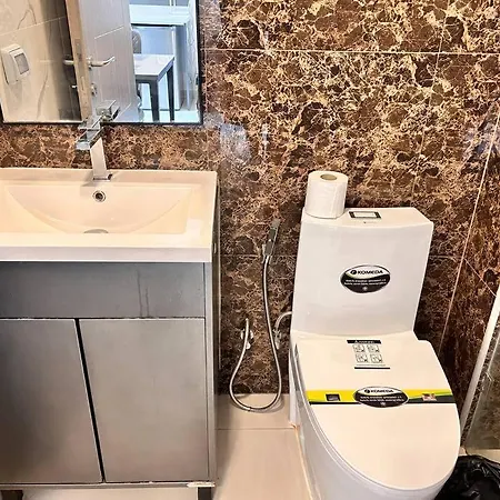 Arcadia市中心 超大泳池 一室套房 风月步行街中心区域 Apartment *