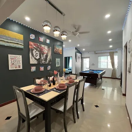 Hotel Pool Villa, Near Walking Street By Pattaya
