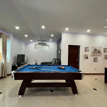 Pool Villa, Near Walking Street By 3* Pattaya