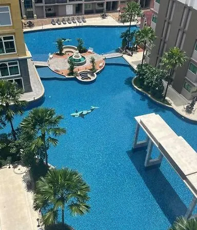 Arcadia Condo: Spacious 3-room With Entertainment & Amenities Apartment *