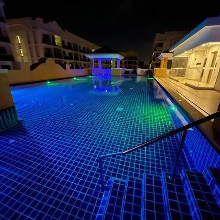 Arcadia Condo: Spacious 3-room With Entertainment & Amenities Pattaya
