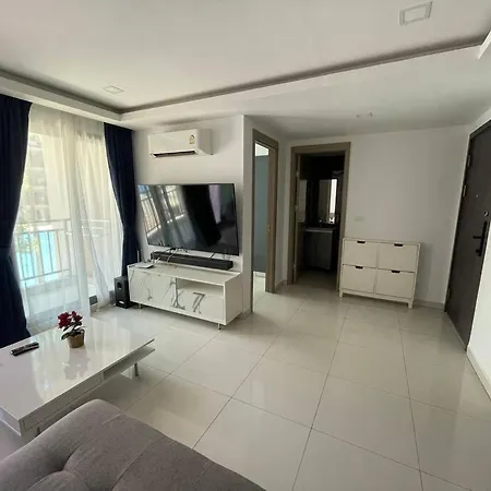 Arcadia Condo: Spacious 3-room With Entertainment & Amenities Apartment *