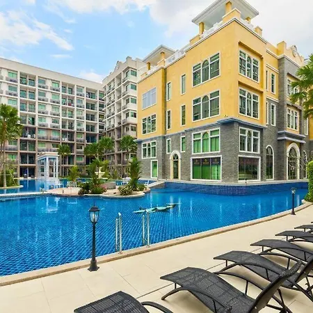 Arcadia Condo: Spacious 3-room With Entertainment & Amenities Pattaya