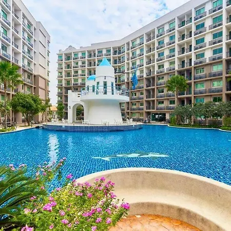 Apartment Arcadia Condo: Spacious 3-room With Entertainment & Amenities Pattaya