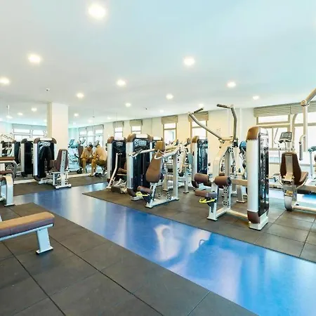 Arcadia Condo: Spacious 3-room With Entertainment & Amenities Apartment *