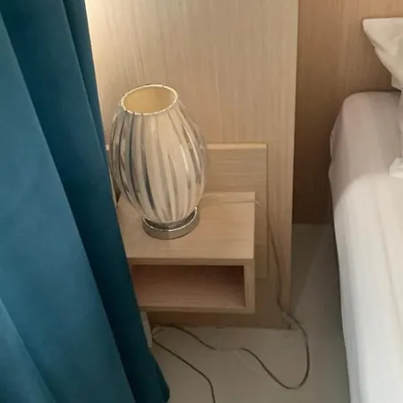 уединенный рай в Paradise Park Apartment