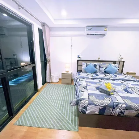 市中心4卧6卫别墅/步行街8分钟/门口711 Villa Pattaya