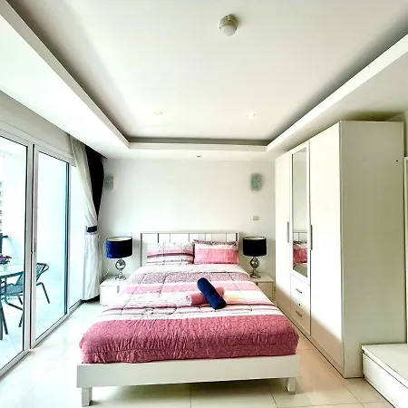 Apartment Avenue Rs *