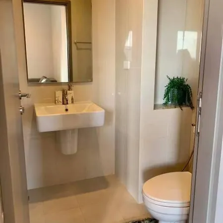 Base Hub - 2 Bedroom 53 M2 By And Hilton Pattaya