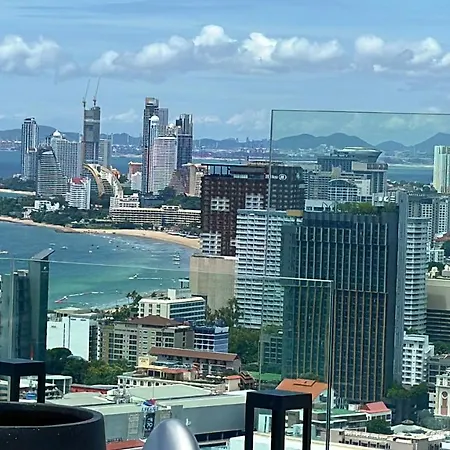 芭提雅步行街arcadla Mlllennlum Tower Pattaya