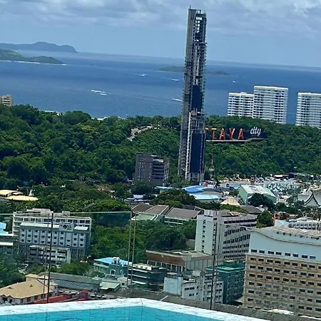 芭提雅步行街arcadla Mlllennlum Tower