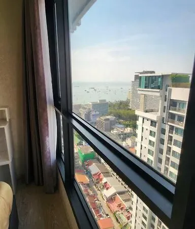 Apartment The Base Amazing Sea ​​view 28 Floor Pattaya