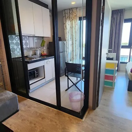 Apartment The Base Amazing Sea ​​view 28 Floor Pattaya