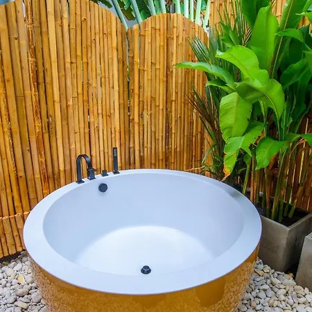 Susu Pool Pattaya