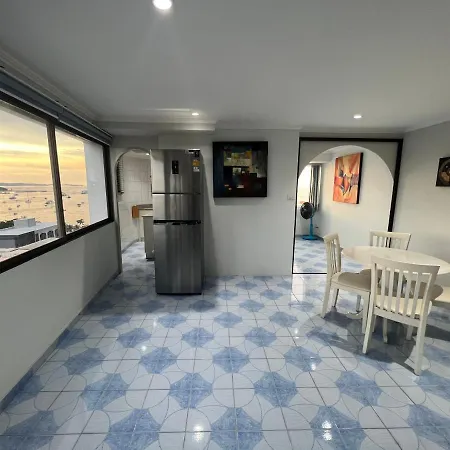 Pattaya Beach Condo Hotel *