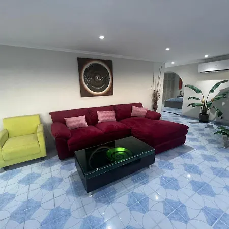 Pattaya Beach Condo Hotel