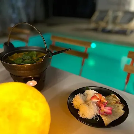 芭堤雅棕榈泉8卧豪华泳池别墅 * Pattaya