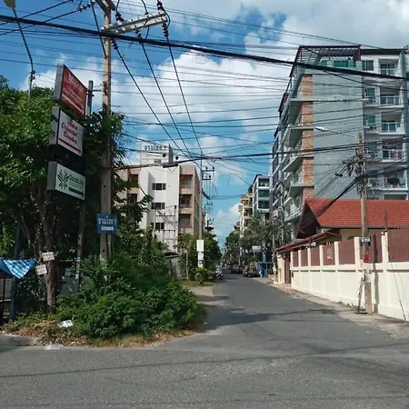 студия. пратамнак хилл. * Pattaya
