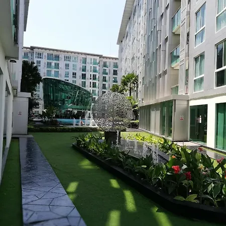 Center Apartment *