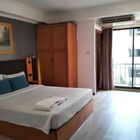 Hotel Shagwell Mansions
