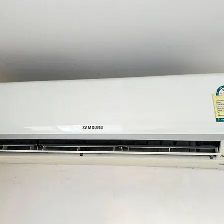 Apartment 高端公寓 素万那普机场坐大巴到芭提雅终点站一墙之隔 可住3人 月月租