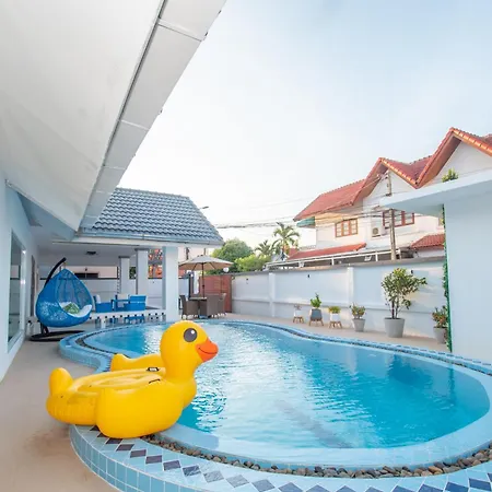 Tc Pool Villa