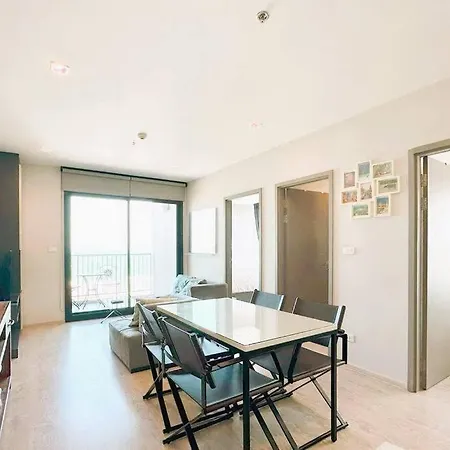 Perfect For 5 Guests, Sea View, 2 Pools, Sport Studio, Netflix Apartment