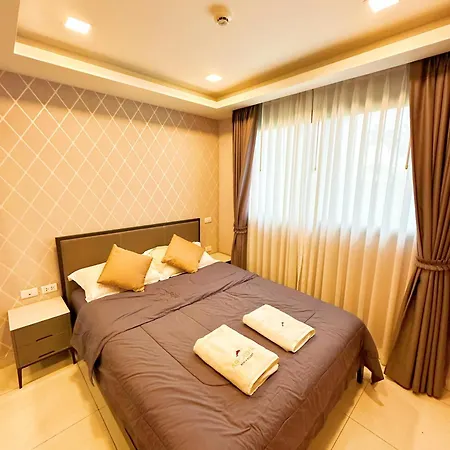 Arcadia Continental * Pattaya