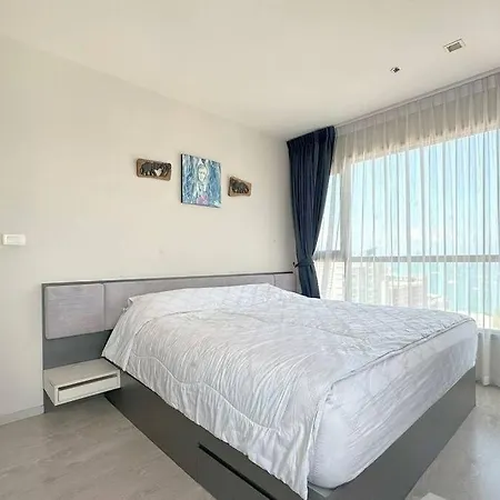 Perfect For 5 Guests, Sea View, 2 Pools, Sport Studio, Netflix