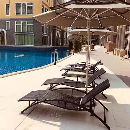 秘狗公寓arcadia Continental Pattaya