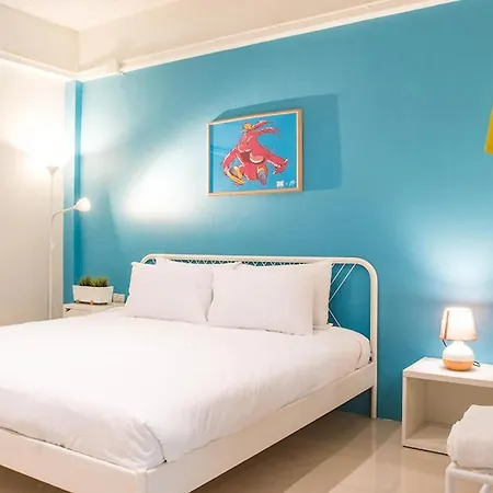 Me U Hotel