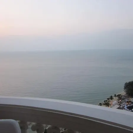 In Sky Apartment