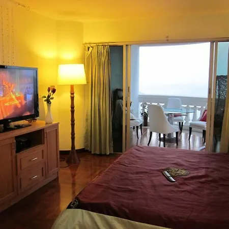 Apartment In Sky