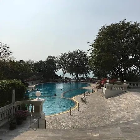 Apartment Private Spacious Pool And Panoramic Seaview From Balconies, 3 Bedroom In