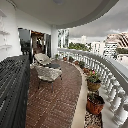 Apartment Private Spacious Pool And Panoramic Seaview From Balconies, 3 Bedroom In