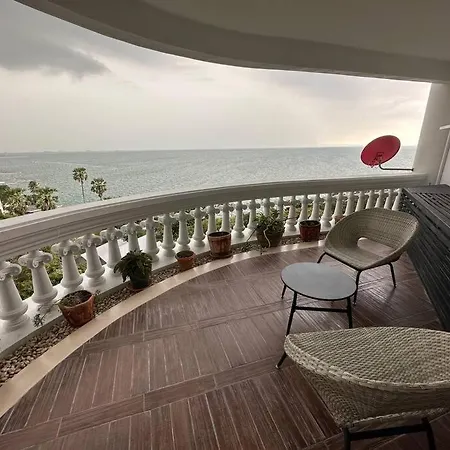 Private Spacious Pool And Panoramic Seaview From Balconies, 3 Bedroom In Apartment