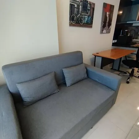 Grand Avenue Apartment
