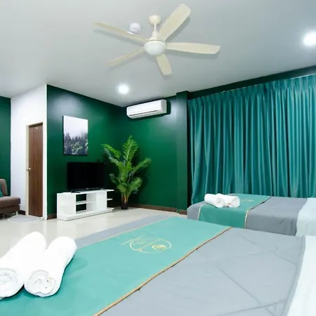 Rosewood Pool 1 * Pattaya