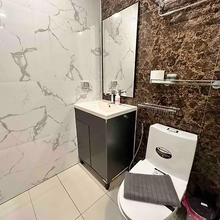 Arcadia Condo: Spacious 3-room With Entertainment & Amenities Apartment *