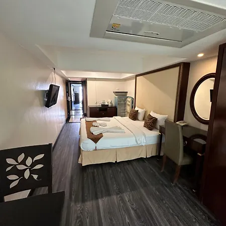 Maleez Pattaya