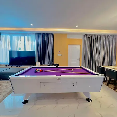 Rosewood Pool 3 Hotel 3*