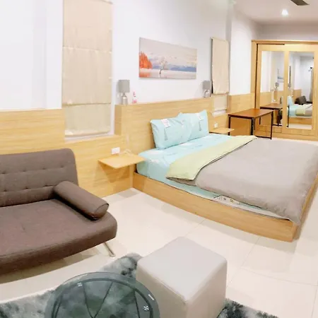 近步行街独栋泳池别墅 Villa *