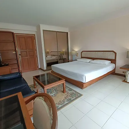 The Monaco Hotel 3*