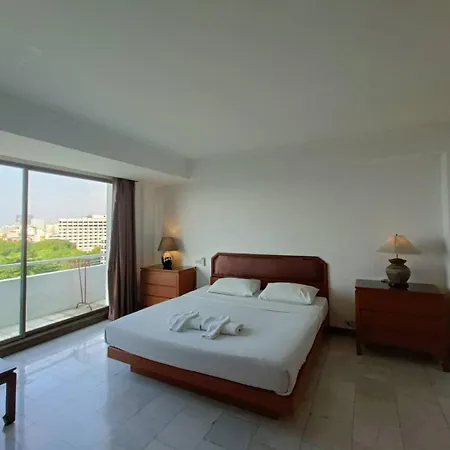 The Monaco Hotel 3*
