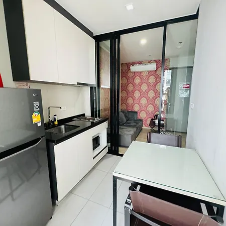 芭提雅市中心网红公寓the Base Central Apartment