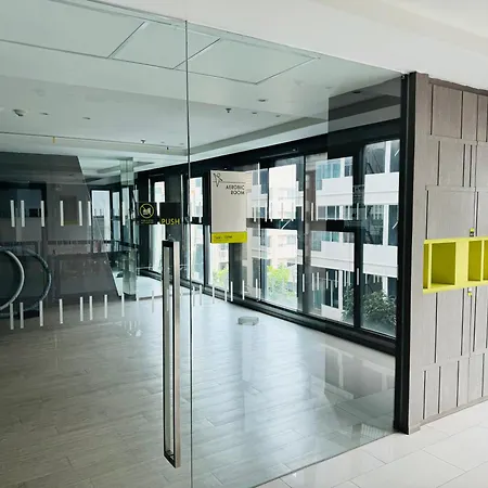 芭提雅市中心网红公寓the Base Central Pattaya